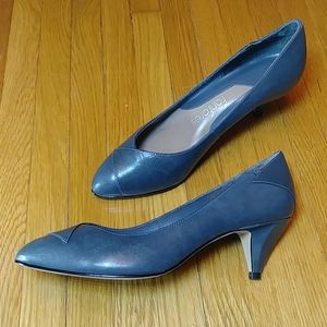 Vintage Fanfares Grey Leather Pump Size 6.5M